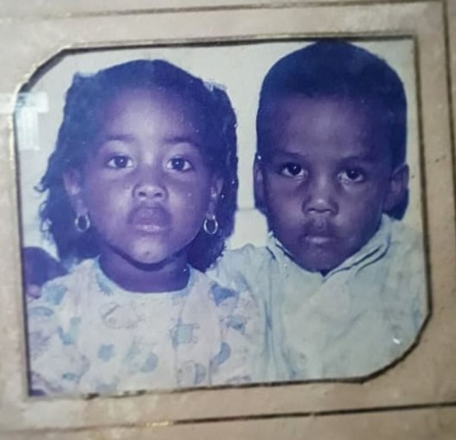 Yai Ariza childhood picture with his sister Tefy Ariza M