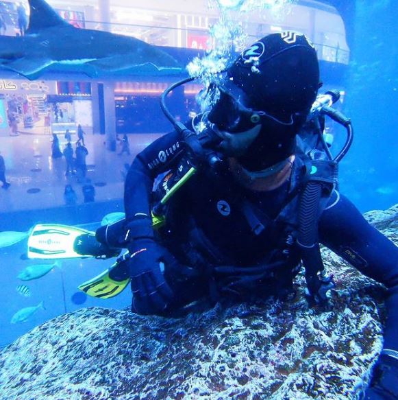 Zeeshan Khan experienced Scuba diving
