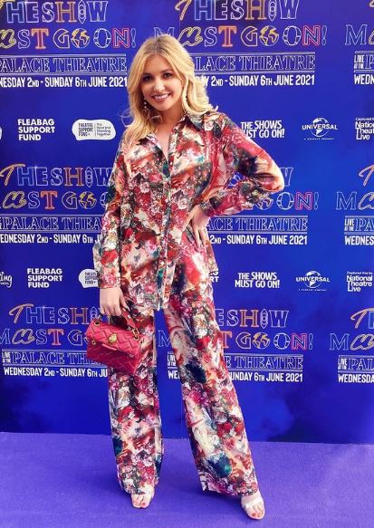 Amy Hart height