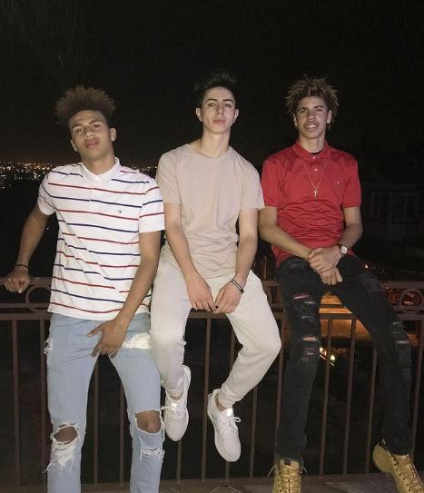 An old photo of Kareem Hesri with his friends