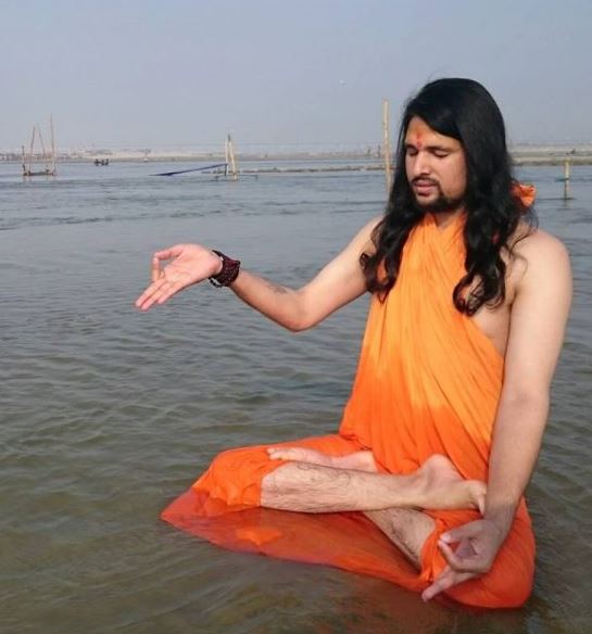 Anand Giri Maharaj wiki