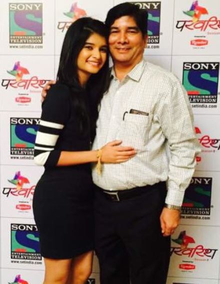 Bhavika Sharma With Her Dad Pardeep Kumar.