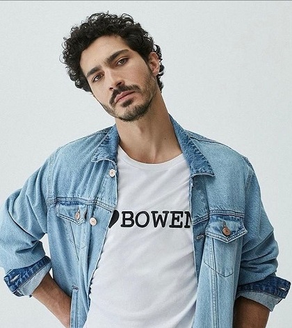 Chino Darin in Bowen's tshirt