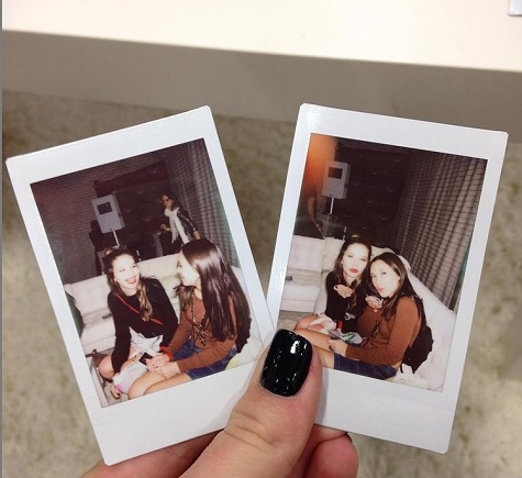 Ellie Thumann with her bestfriend Hannah Meloche