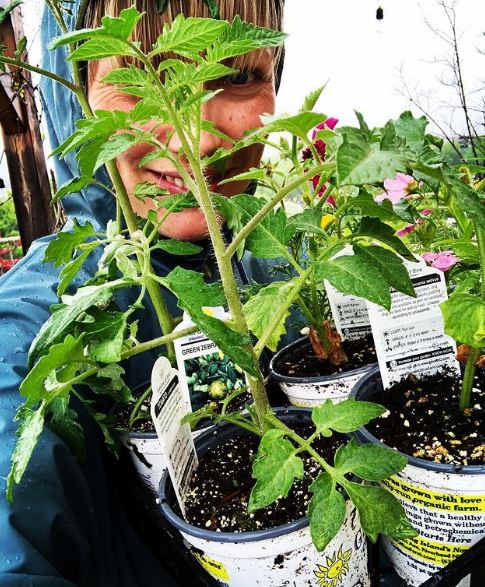 Elvira Lind likes to grow plants