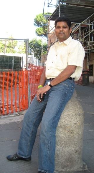Girish Mathrubootham height