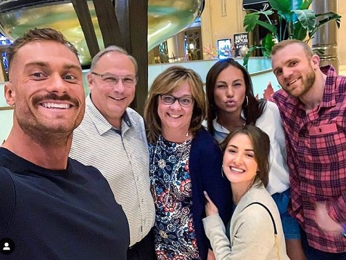 Iain Valliere Family Picture
