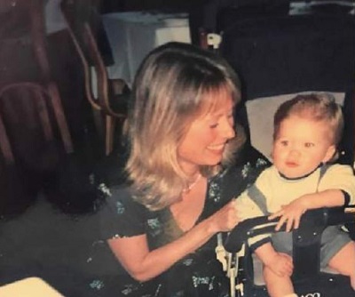 Jacelyn Reeves old picture with Scott Eastwood