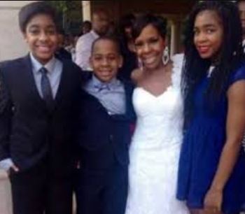 Joann Kelly with her mother and siblings