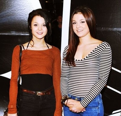 Kathryn Prescott with her twin sister Megan prescott