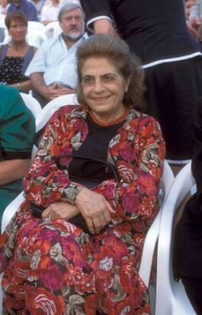 Myrto Altinoglou is a physician