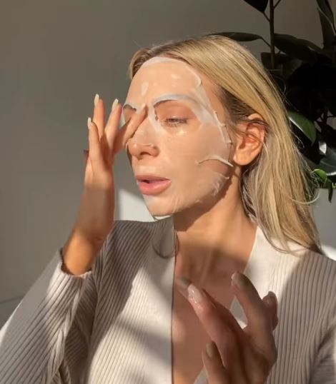 Nadia Bartel takes proper care of her skin