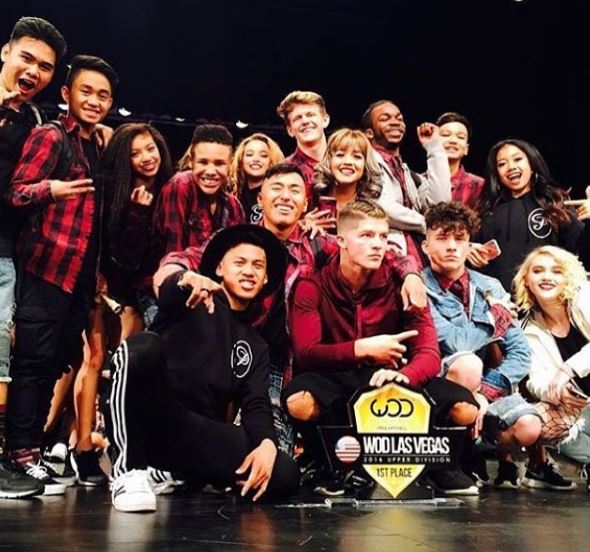 Ondreaz Lopez with his dancing team