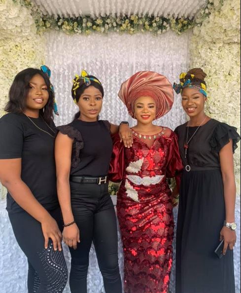 Queen BBNaija with her friends