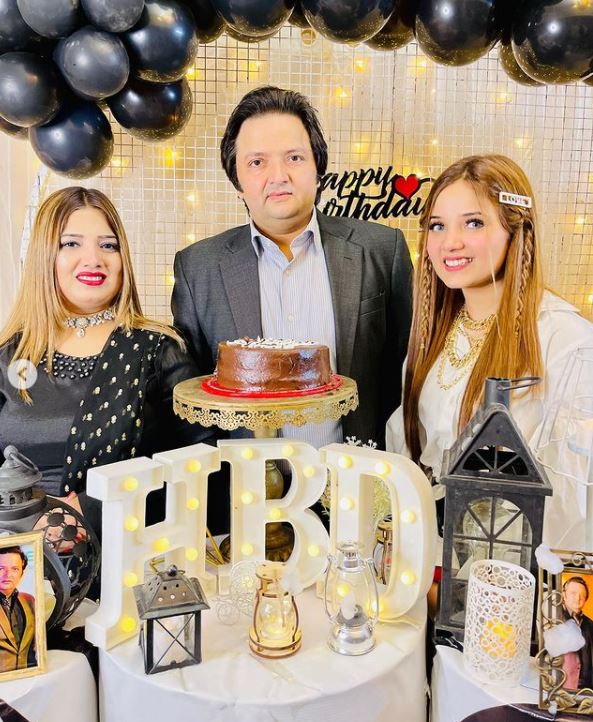 Rabeeca Khan with her father and mother