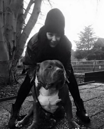 Sherin Senler with her pet dog