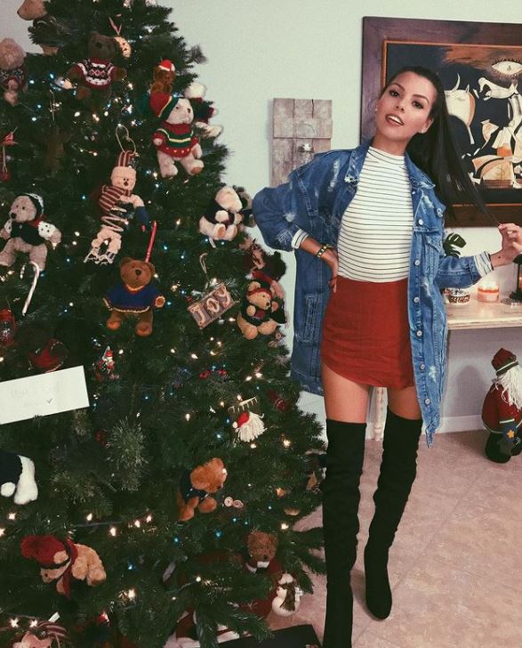 Silvana Mojica celebrates Christmas