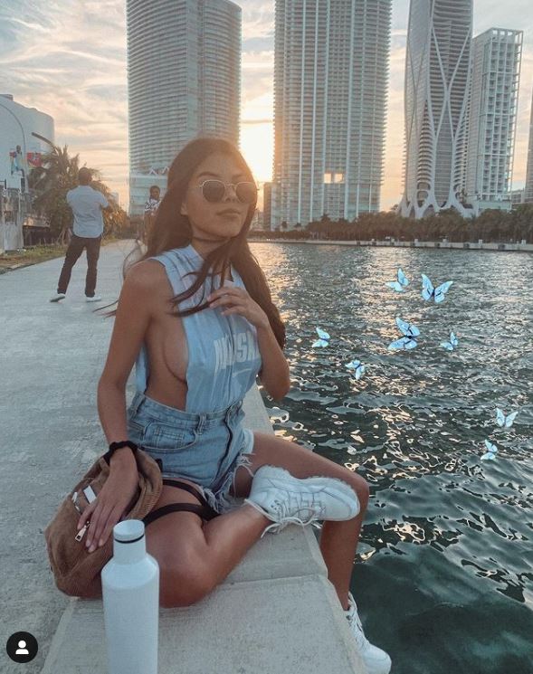 Silvana Mojica likes traveling