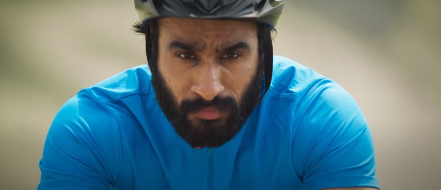 The lead role of Fateh Singh is played by Hardeep Grewal