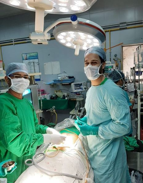 Umar Riaz is a surgeon