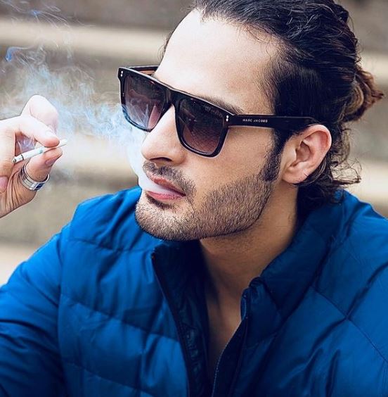 Umar Riaz smokes occasionally