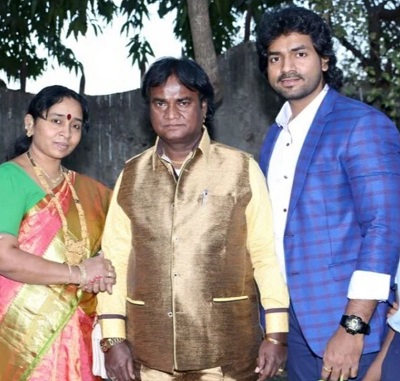 Utkarsh Shinde with his mother Neha Lele and father Anand Shinde