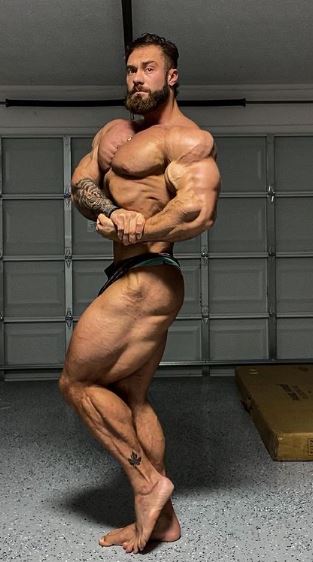 About Chris Bumstead