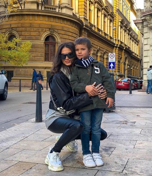 Anastasia Klimko was photographed with her son Milan Matthäus