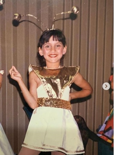 Anusha Dandekar childhood picture