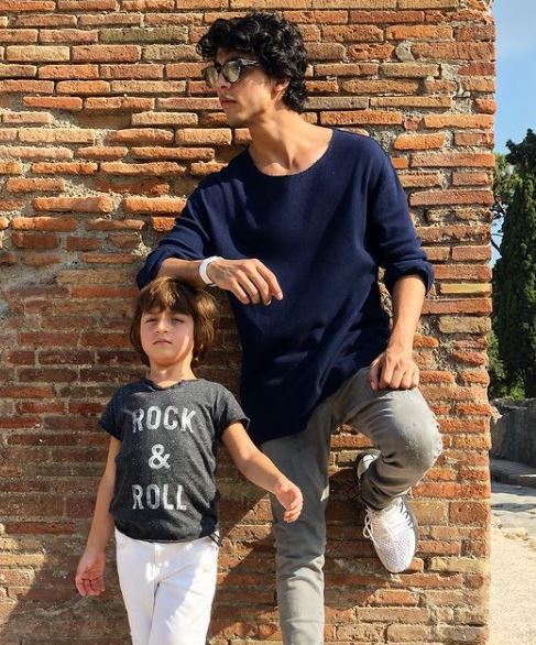 Aryan Khan with his brother AbRam Khan