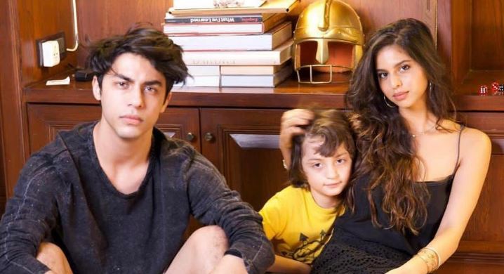 Aryan Khan with his siblings