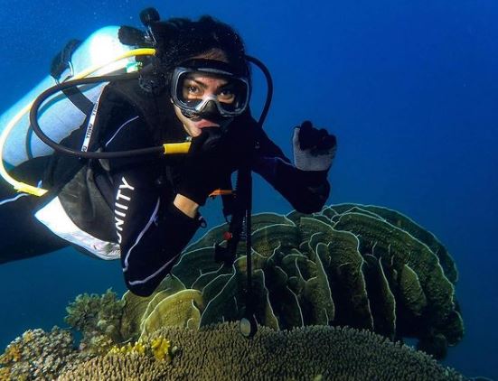 Beatrice Luigi Gomez experienced scuba diving
