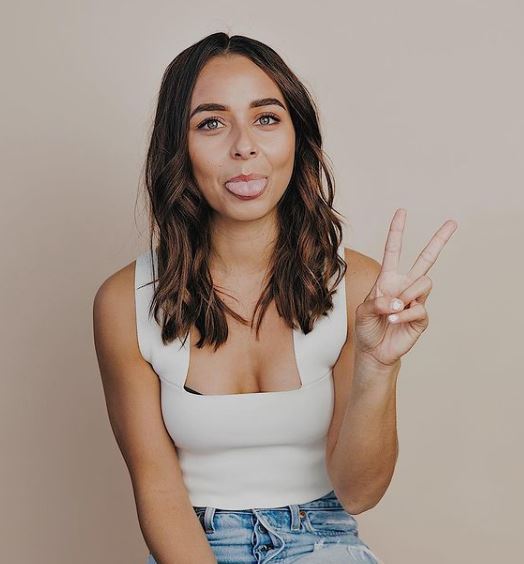 Brooke Blurton wiki
