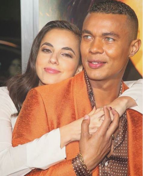 Cristina Rodlo with her model friend