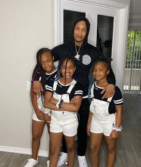 Doodie Lo with his daughters