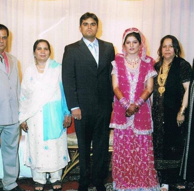 Dr Shabana Qureshi with her family members