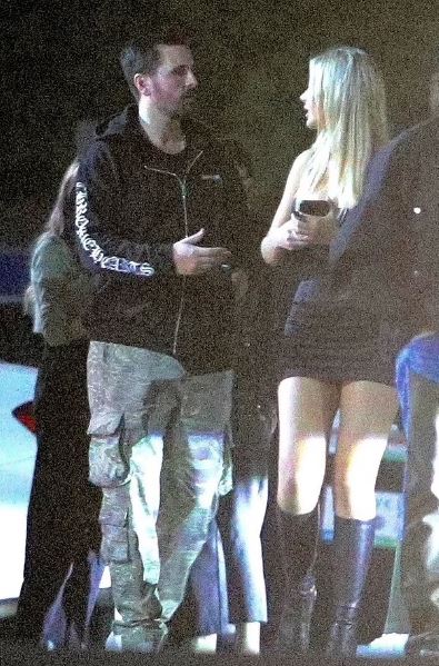 Elizabeth Lindley spotted with Scott Disick
