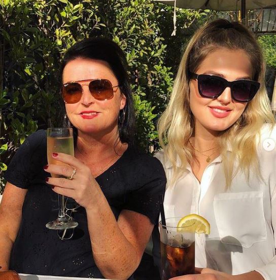 Emma Krokdal with her mother
