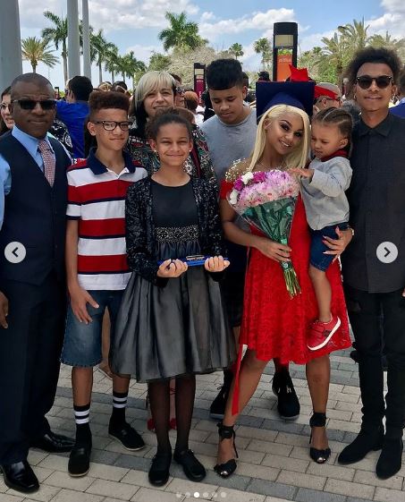 FTN Bae with her family