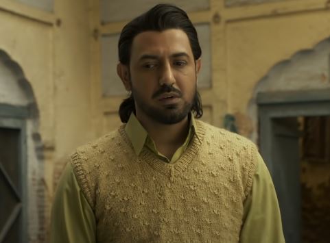 Famous Indian actor Gippy Grewal played the role of Gulli