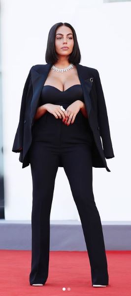 Georgina Rodriguez height