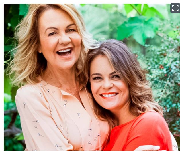 Heather Du Plessis-Allan with her mom