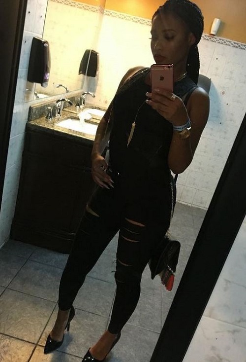 Joycelyn Savage quit going to college and started to live with R. Kelly in Chicago