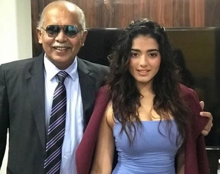 Ketika Sharma with her dad