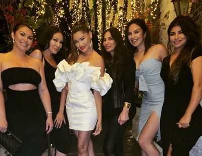 Kili Anderson with her friends