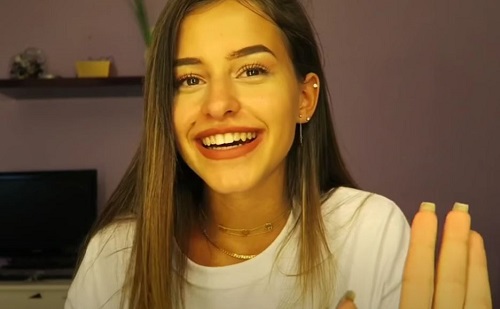 Lea Elui Ginet first YouTube video was posted on August 26, 2017