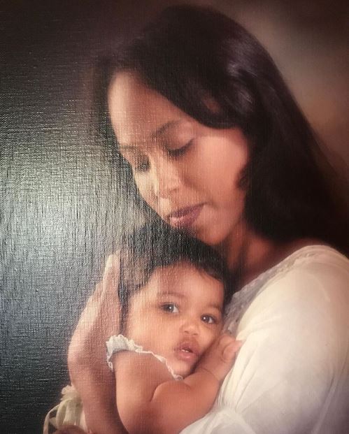 Lori's childhood photo with her mom