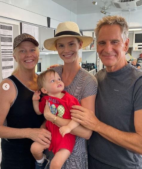 Meghan King with her parents