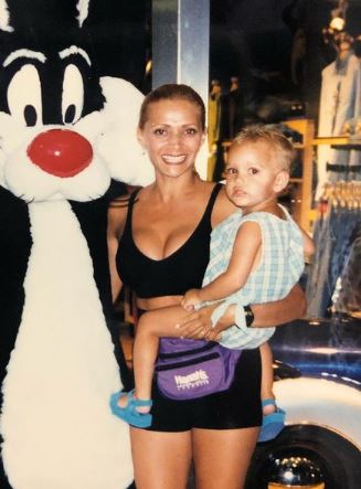Old image of April Love Geary with her mom