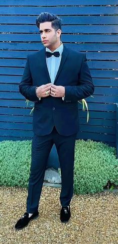 Rajiv Aadatia height